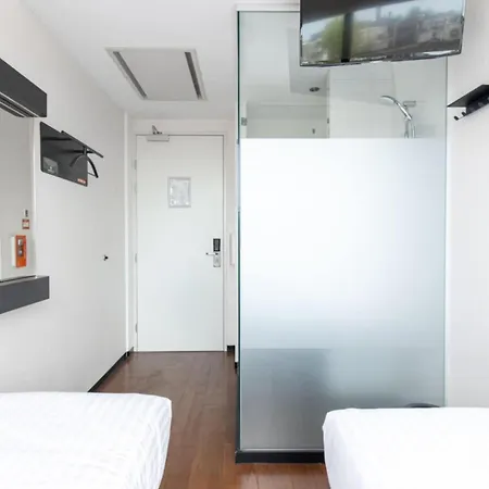 Hotel Bed In Share